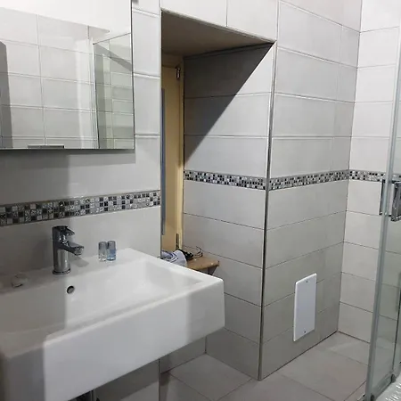 Affittacamere Zelzar Centro Salerno