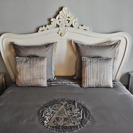 Zelzar Centro Πανσιόν 4*