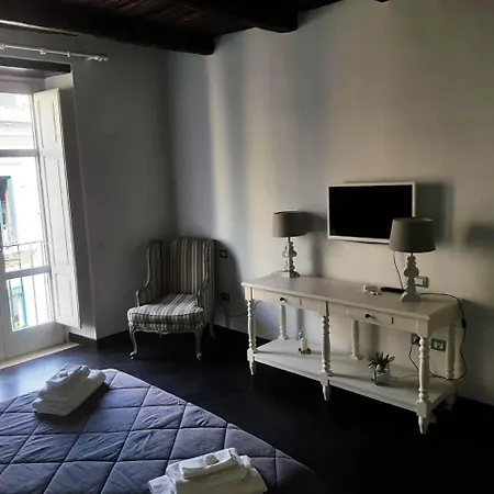 Πανσιόν Zelzar Centro Σαλέρνο